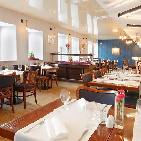 Hotel Wolne Old Town 3*