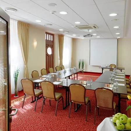 Hotel Wolne Old Town 3*