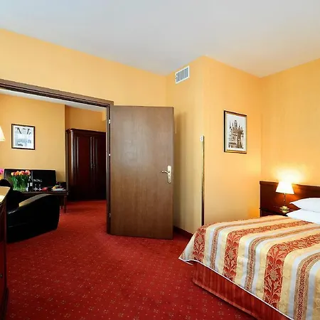 ホテル Wolne Old Town