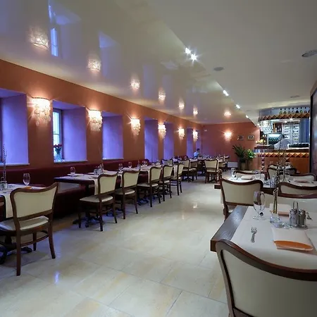 Wolne Old Town Hotel