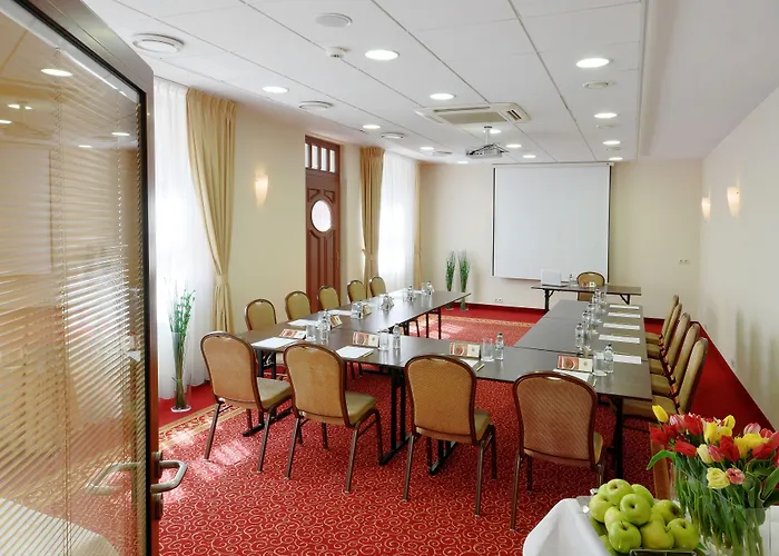 Hotel Wolne Old Town 3*